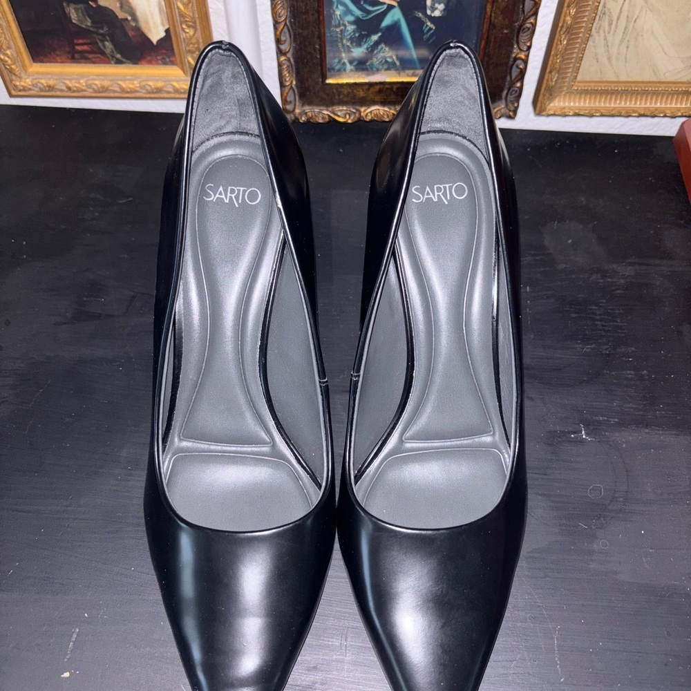 SARTO By Franco Sarto Black Leather Heels